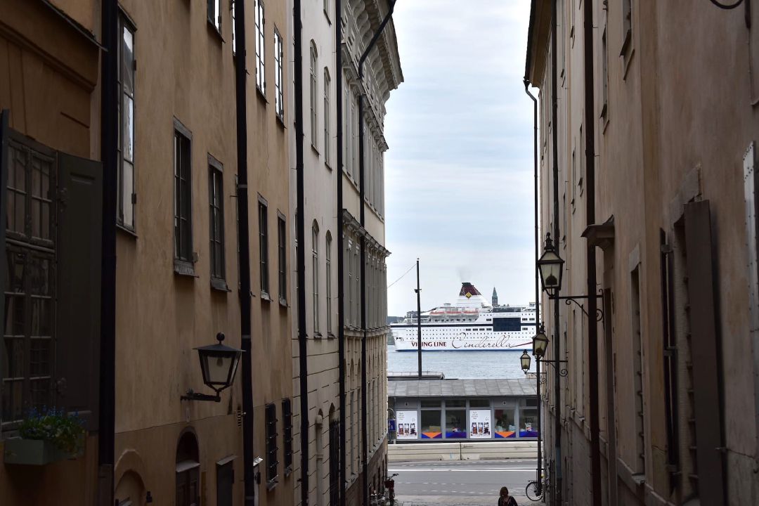 M/S Viking Cinderella yang rutin berlayar antara Stockholm dan Mariehamn.