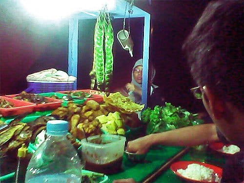 Makan malam di Bogor.