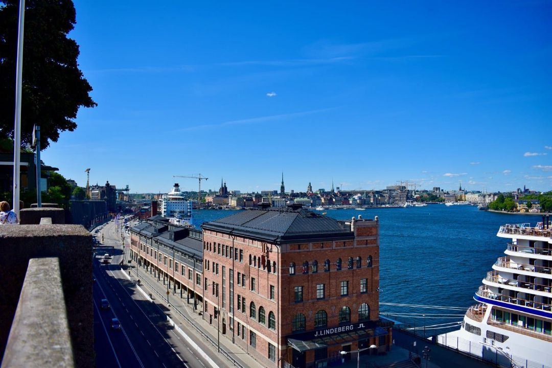 Fotografiska—museum yang memamerkan beragam koleksi fotografi.